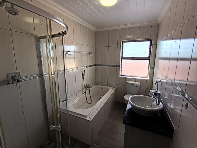 3 Bedroom Property for Sale in Seemeeu Park Western Cape
